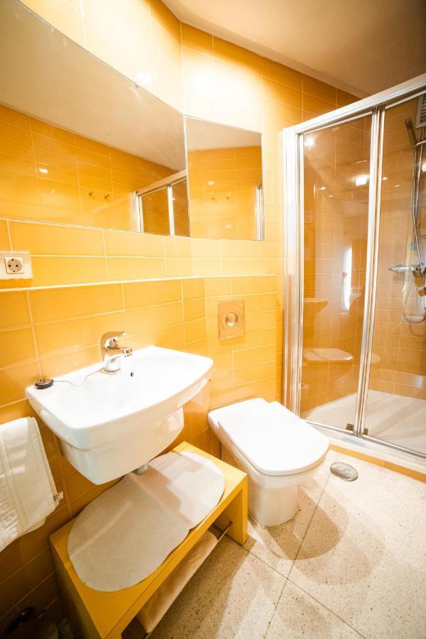 Albany Guest house